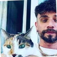 100+ perfiles de «Małkowski»