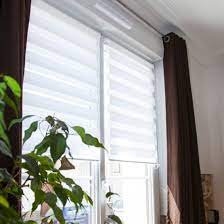 Il peut s'adapter à n'importe quelle configuration de fenêtres rectangulaires et permet de ne pas avoir besoin d'un habillage supplémentaire. Volet Roulant Incorpore Alu Pvc En Renovation Batiproduits