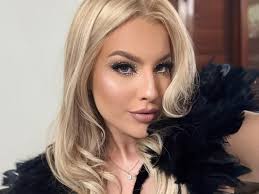 Ana Vicente (@anaclaravicentez) • Instagram photos and videos