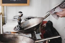Es aconsejable tener todos los ingredientes cortados. Gente Cocinar Pan Freir Cocina Utensilios Casa Pikist