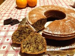 Questo blog nasce come una raccolta dei miei dolci preferiti, sono una mamma con la passione per la pasticceria e tra. Ricetta Ciambellone Arancia E Gocce Di Cioccolato Dolcidee