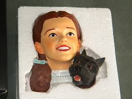 Warner Bros The Wizard of Oz The Costume Collection Dorothy Wall Sculpture,  NEW