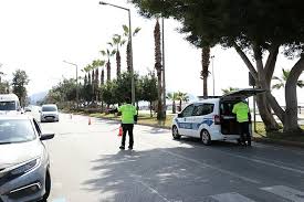 6 haziran pazar yasak saatleri. Yarin Yasak Var Mi 13 Haziran Pazar Gunu Sokaga Cikma Yasagi Olacak Mi Pazar Kisitlamasi Saat