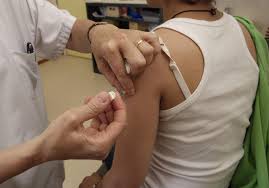Cancer Du Col De L Uterus Le Vaccin Mis En Cause Elle