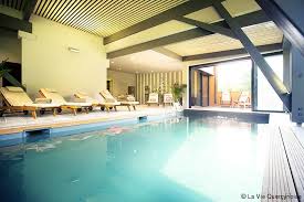 They can also relax along the seasonal outdoor pool or on the terrace with views of the park and medieval village. Comment L Hotel Le Saint Cirq A T Il Pu Acquerir Une Reputation Reconnue A L Echelle Internationale Actu Lot