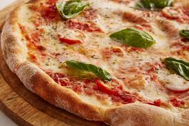 Italienische Pizza Selber Machen So Klappt Es Auch Zuhause Rezept Rezepte Pizzasauce Pizza Selber Machen