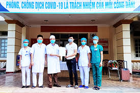 Ngay sau khi phát hiện 2 ca bệnh trên, lãnh đạo hà tĩnh đã họp khẩn vào rạng sáng nay để. Bá»‡nh Nhan Covid 19 Cuá»'i Cung Ä'iá»u Trá»‹ Táº¡i Ha TÄ©nh Ra Viá»‡n Cá»•ng TtÄ't Tá»‰nh Ha TÄ©nh