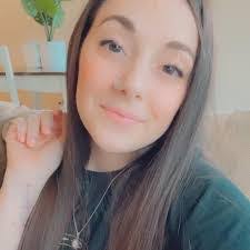 Angela Pagliarulo's Instagram, Twitter & Facebook