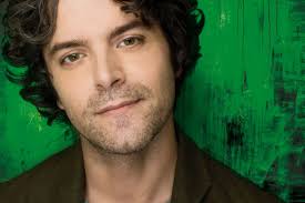 Chiedimi se sono felice live sponsorizzata da monge è andata in onda il 2 dicembre ore 20:30, presso l'auditorium gruppo 24 ore di milano. Chiedimi Se Sono Felice Bersani Base Karaoke