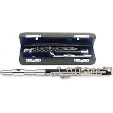 Wem das plastikmundstück nicht gefällt, muss sich statt dessen eine penny whistle nach bauart des vorletzten jahrhunderts besorgen, aber die klingt. Levante Lv Pf4201 C Piccoloflote Im Holzkoffer Music Store