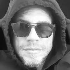 Stream Daniel Gonzaga music