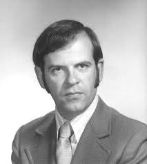 Rui esteves ribeiro de almeida couto (santos, 12 de março de 1898 — paris, 30 de maio de 1963), mais conhecido simplesmente como ribeiro couto, foi um jornalista, magistrado, diplomata, poeta, contista e romancista brasileiro. Orlando Soares Obituary Santa Clara Ca