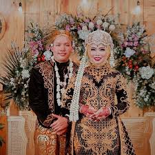 Kitchen countertops ideas ~ cheap kitchen countertops: Amazing Pins Prewed Prewedding Wedding Couple Trenggalek Portrait Beauty Beuatiful Kebaya Bride Java Hijab Princess Exp Wedding Couples Bride Wedding Dresses