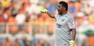 O goleiro do santos futebol clube nos recebeu para quase uma hora de papo reto sobre o tumultuado caso de racismo que ele sofreu na arena grêmio, em porto alegre. Aranha E Oferecido Ao Inter Para Vaga De Alisson Mas Tem Concorrencia Noticias Terceiro Tempo