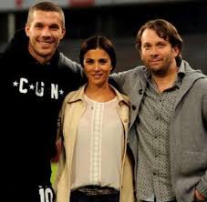 Former arsenal striker lukas podolski has given a damning criticism of his former club and has insisted that they still have a very long way … Macho Man Lukas Podolski Macht Es Genau Richtig Welt