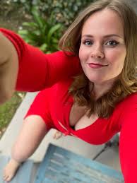 I'm a 40 year old, divorced, I'm a secretary 👋🙂 I need friendship........  Threads