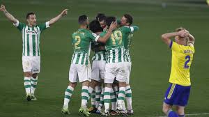 Cadiz won 1 direct matches.real betis won 5 matches.3 matches ended in a draw.on average in direct matches both teams scored a 3.00 goals per match. Real Betis Cadiz Cf Resultado Resumen Y Goles