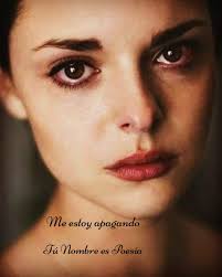 ME ESTOY APAGANDO . Llevo meses triste y nadie se da cuenta, ¿cómo lo van a  notar? Si sonrío mucho y siempre de la misma manera. ¿Cómo van a darse  cuenta que