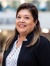 Karina Ballard's Instagram, Twitter & Facebook