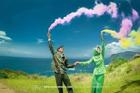 Foto wedding & prewedding populer: Teiser Smokebomb Prewedding Tni Ad F A Smokebomb Smoke Flickr