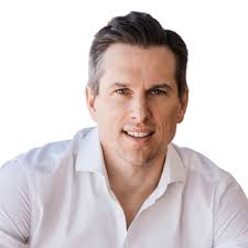 Chris Cave's Instagram, Twitter & Facebook