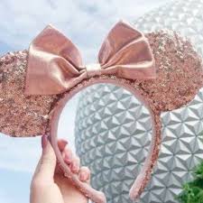 Just compare them with these other ears below. Disney Parks Minnie Rose Gold Ears With Bow Ears Headband Disneyana Rowlec Contemporary 1968 Now