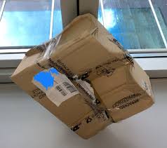 Bieten sie als händler ihren kunden die wahl unter acht zeitfenstern zwischen 9 und 21 uhr für die zustellung. Dhl Paket On Twitter Antwort Wir Benutzen Pakete Nicht Als Fussball Bei Unzureichender Innenverpackung Luft Im Karton Kann Es Bei Zusammenstossen Mit Anderen Sendungen In Den Paketzentrum Zu Beschadigung Bzw Verformungen Kommen