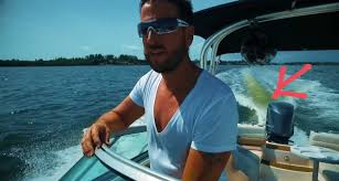 View more trending buttons > most viewed in germany. Jonas On Twitter Frage Warum Hat Eigentlich Das Boot Vom Wendler Das Ganze Video Uber Durchfall Naja Egal Tennisdarm Quelle Https T Co K5ilfog9u1 Https T Co A7dmamnuds