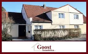 Haus kaufen in köln, 555 m² grundstück, 360 m² wohnfläche, 12 zimmer. Doppelhaus In Koln Holweide In Der Marchensiedlung Goost Immobilien