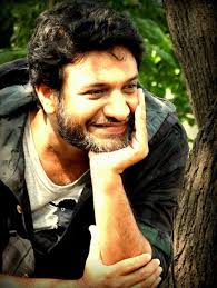 Group if you can promote one new up n coming R n B artist....who would it  be...remember upcoming n new artist only!!