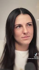 Erin Mcrae's Instagram, Twitter & Facebook