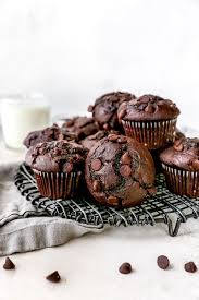 Super Moist Chocolate Muffins Made With Cocoa Powder And Lots Of Chocolate Chips Enjoy T In 2020 Chocolate Muffins Double Chocolate Muffins Homemade Chocolate Muffins