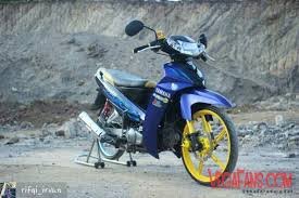 Banyak motor buatan yamaha yang bisa menjadi lebih keren modifikasi seperti vega r lama atau new vega zr yang keren dengan airbrush atau mengganti velgnya dengan velg jari jari modifikasi vega r ban kecil modifikasi vega r biru. Kumpulan Foto Modifikasi Vega R New Standar Dan Simple Vegafans Com