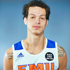 Corey Benton's Instagram, Twitter & Facebook