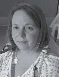 Sara Steer's Instagram, Twitter & Facebook