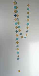 La Recette Des Confettis Tuto Inside L Ange Mimosa Guirlande En Tissu Chute De Tissu Confettis