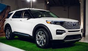 However, it still looks neat and fairly classy, with a relatively premium feel. 2020 Ford Explorer Gt Colors Release Date Changes Interior Price 2020 2021 Ford