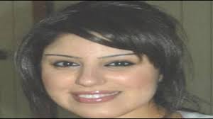 ظهرت بولند في الصورة وهي بملامح متغيرة تماماً عما تبدو عليه اليوم، وأكّد البعض من جمهورها بأنها كانت أجمل قبل خضوعها للتجميل. Ø´Ø§Ù‡Ø¯ ØµÙˆØ± ØµØ§Ø¯Ù…Ø© Ù„Ù„Ù…Ø°ÙŠØ¹Ø© Ø­Ù„ÙŠÙ…Ø© Ø¨ÙˆÙ„Ù†Ø¯ Ù‚Ø¨Ù„ ÙˆØ¨Ø¹Ø¯ Ø¹Ù…Ù„ÙŠØ§Øª Ø§Ù„ØªØ¬Ù…ÙŠÙ„ Youtube