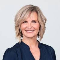 Tonya Estes's Instagram, Twitter & Facebook