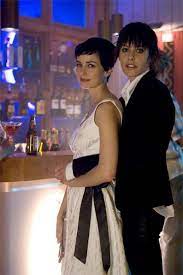 Mia kirshner (born january 25, 1975) is a canadian actress who portrays a vampire named isobel flemming, elena gilbert's birth mother, on the vampire diaries. Katherine Moennig And Mia Kirshner Dating Gossip News Photos