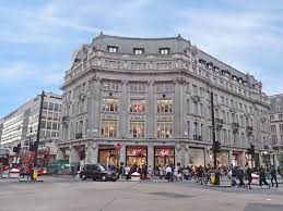 Hard rock cafe oxford street lets you enjoy a delicious meal and a refreshing cocktail, surrounded by iconic musical. Oxford Street Top Geschafte Der Einkaufsstrasse