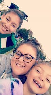 Carrie Lantz's Instagram, Twitter & Facebook