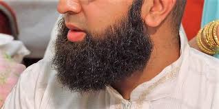 It's a popular form of hair removal for men and women because if you take precautions and follow all the directions properly, like doing a patch test to check for an. Trimming The Soul Patch On The Beard Mathabah Org