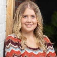 Ella Oswald's Instagram, Twitter & Facebook