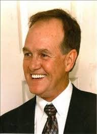 Lee Landreth's Instagram, Twitter & Facebook