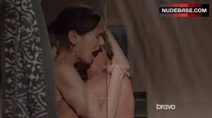 Sarah Wayne Callies Sex in Shower Room – Colony (0:49) | NudeBase.com
