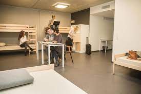 Mirá 153 opiniones y 160 fotos de viajeros sobre el istanbul hostel, puntuado en el puesto nº.611 de 2.100 bienvenido a istanbul hostel, una fantástica opción para viajeros como tú. Cazare La Hostel Iata Tot Ceea Ce Trebuie Sa Stii Despre Cum Functioneaza