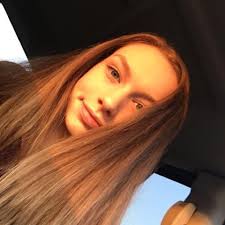 Mia Broughton's Instagram, Twitter & Facebook