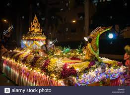 The british high commission in malaysia will be closed for wesak day on 13 may (tuesday). Vesak Day Parade In Penang Malaysia Stockfotografie Alamy