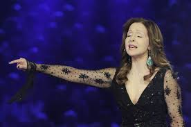 Vicky Leandros im Hochzeitsglück: Jetzt ist auch ihr Sohn Leandros unter  der Haube